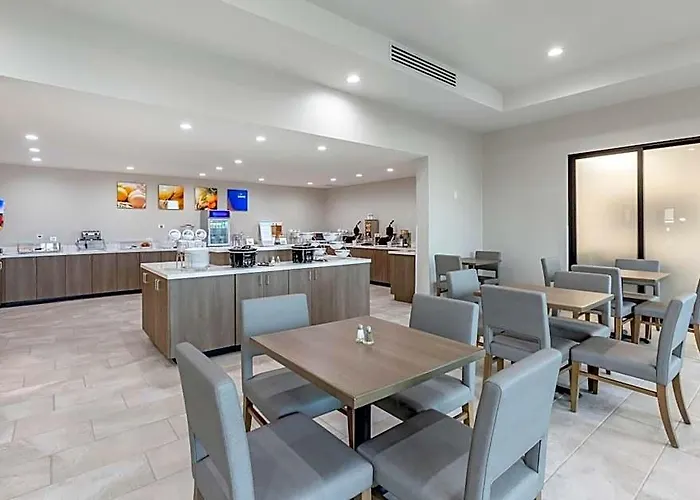 Hotel Comfort Talking Stick Entertainment District 4*
