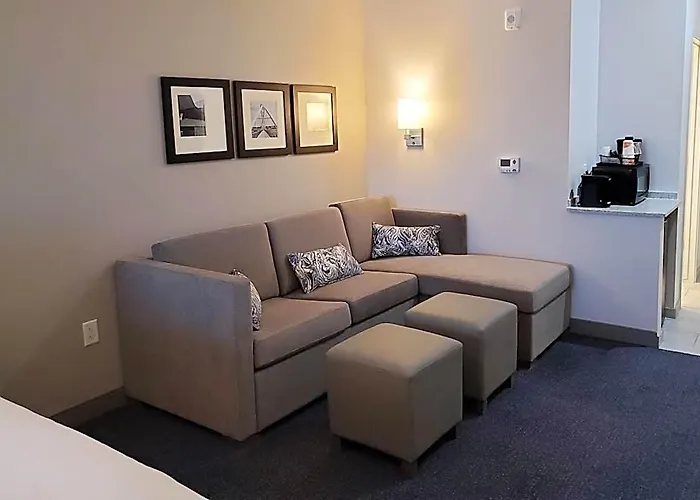 Hotel Comfort Talking Stick Entertainment District