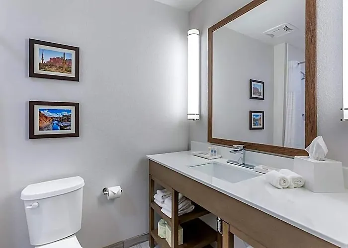 Comfort Talking Stick Entertainment District Hotel 4*